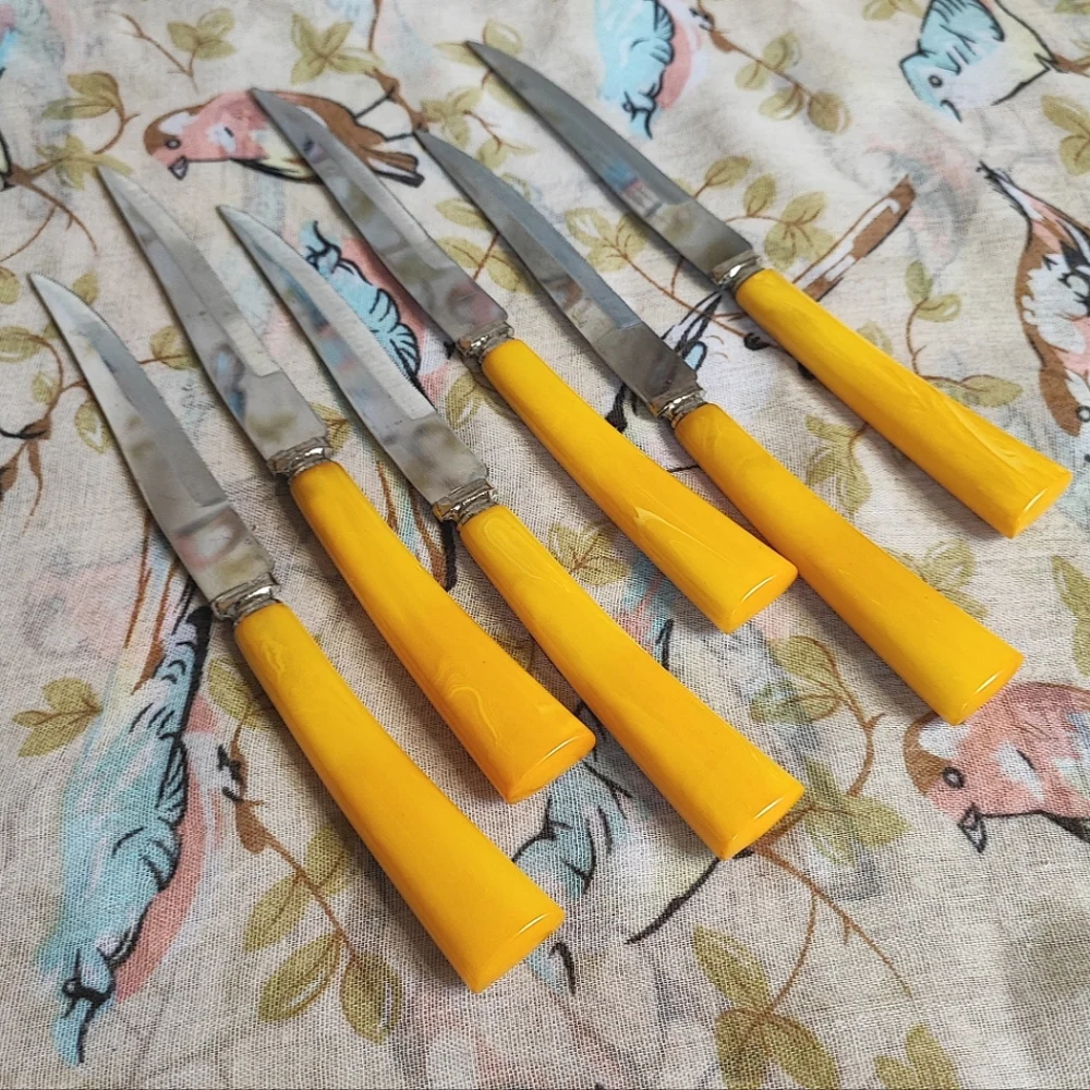 Washington Forge Stainless Steel 6 Steak Knives Sheffield Butterscotch Bakelite